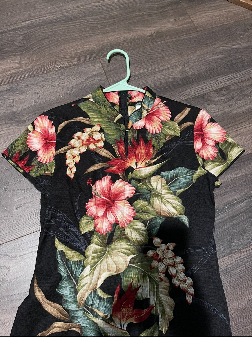 Iolani Brand Hawaiian Tropical Aloha floral Maxi Dress, Size small. - Picture 2 of 10